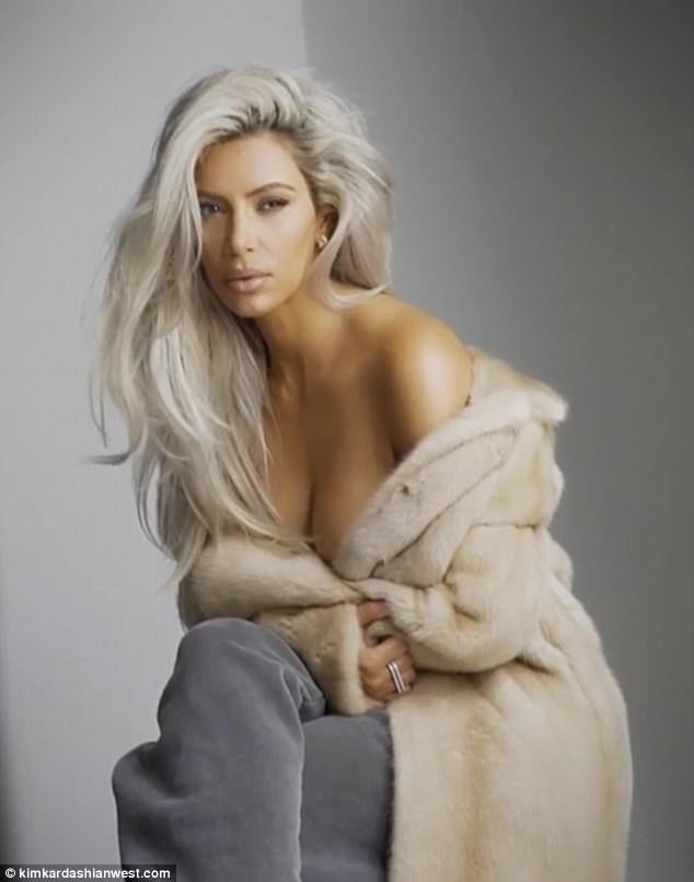 Kim Kardashian đẹp như mộng trong bộ ảnh mới - 3
Kim cũng đã khoe những hình ảnh hậu trường buổi chụp hình trên trang cá nhân