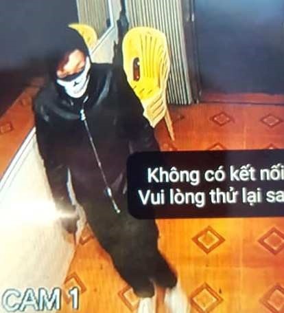 10 giờ vây bắt đối tượng dùng dao cướp tiệm vàng - 1 10 giờ vây bắt đối tượng dùng dao cướp tiệm vàng - 1