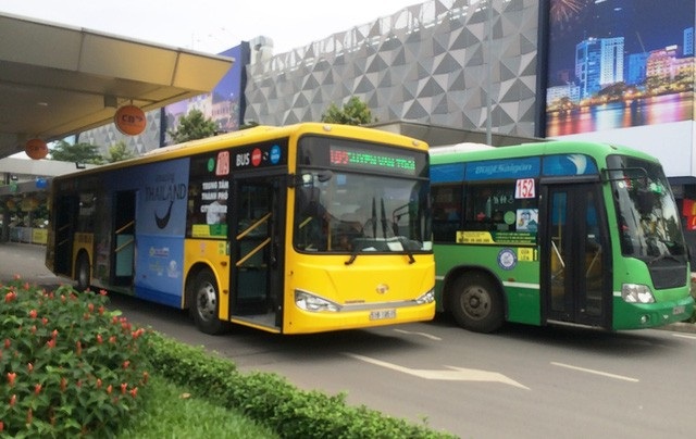 TPHCM có 2 tuyến xe buýt miễn phí vào sân bay Tân Sơn Nhất - 1 TPHCM khuyến khích hành khách sử dụng xe buýt vào sân bay bằng chương trình miễn vé