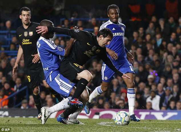 Chelsea - Barcelona: Stamford Brigde rực lửa - 1
Messi đã trải qua quá nhiều trận đấu cảm xúc khi đối đầu Chelsea