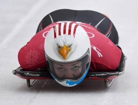 Rực rỡ sắc màu với dàn mũ bảo hiểm cực “độc” tại Olympic mùa đông 2018 - 12 Nữ vận động viên Katie Uhlaender thì sở hữu mũ bảo hiểm in hình đáng yêu như thế này.