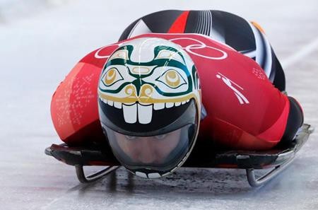 Rực rỡ sắc màu với dàn mũ bảo hiểm cực “độc” tại Olympic mùa đông 2018 - 8 Hình vẽ dựa trên khuôn mặt người Maya cổ đại có lẽ sẽ tiếp thêm động lực thi đấu cho Kevin Boyer.