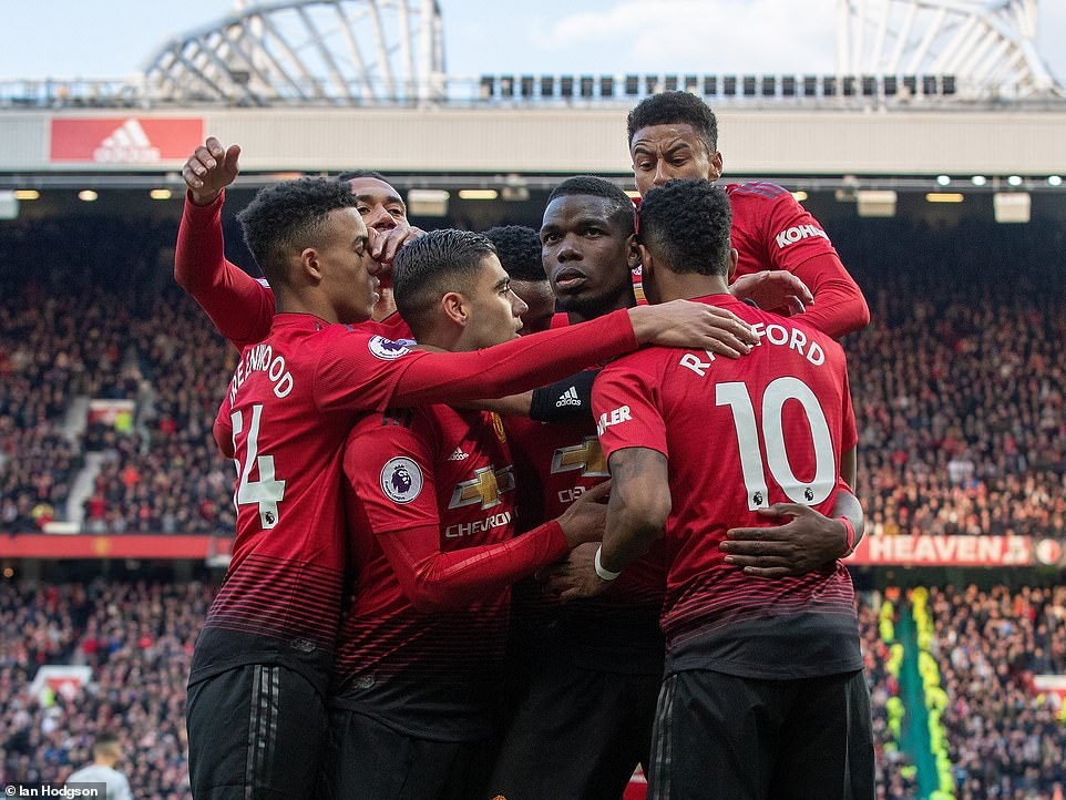 HLV Solskjaer thừa nhận MU thắng may mắn