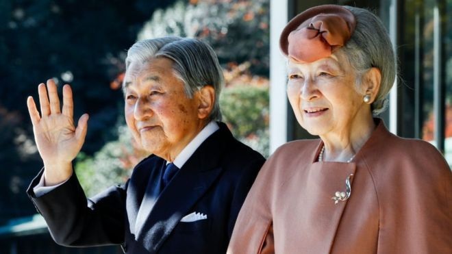 Nhật hoàng Akihito: Vị hoàng đế của những điều đầu tiên