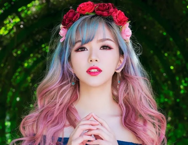 4 cô gái đẹp Trung Quốc thu tiền tỷ bằng cách không ngờ này