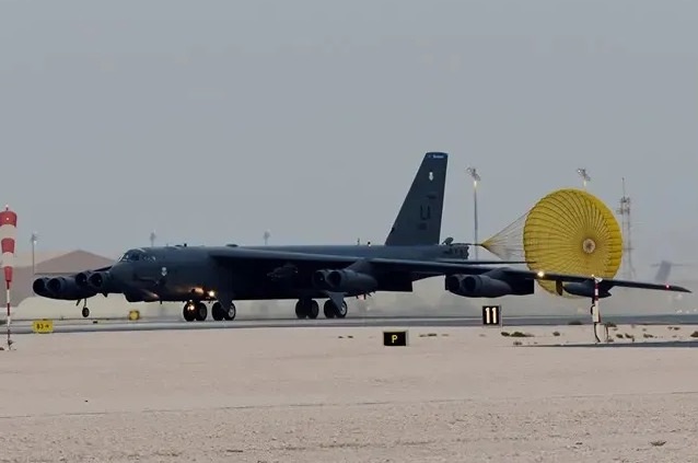 “Pháo đài bay” B-52 của Mỹ tới Trung Đông “nắn gân” Iran