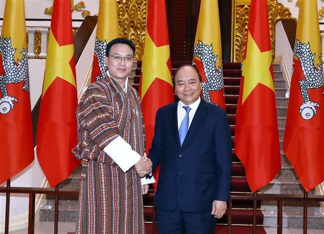 Thủ tướng Nguyễn Xuân Phúc tiếp Chủ tịch Thượng viện Bhutan