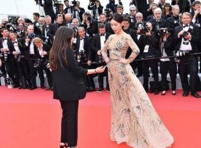 Tâm sự của nữ diễn viên bị chê “câu giờ” trên thảm đỏ Cannes