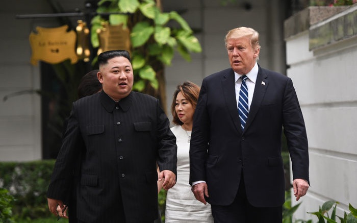 Ông Trump tiết lộ bất đồng với ông Kim Jong-un trong cuộc gặp tại Việt Nam