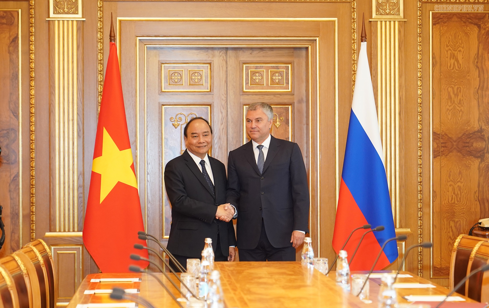 Thủ tướng Nguyễn Xuân Phúc hội kiến Chủ tịch Duma và Chủ tịch Hội đồng Liên bang Nga