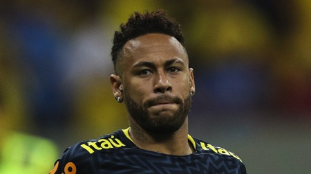 Neymar làm việc với cảnh sát về cáo buộc hiếp dâm