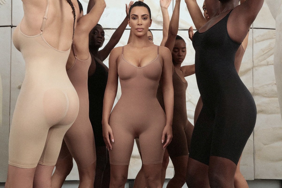 Bị phản ứng khi sử dụng tên gọi “Kimono”, Kim Kardashian đổi tên dòng sản phẩm nội y