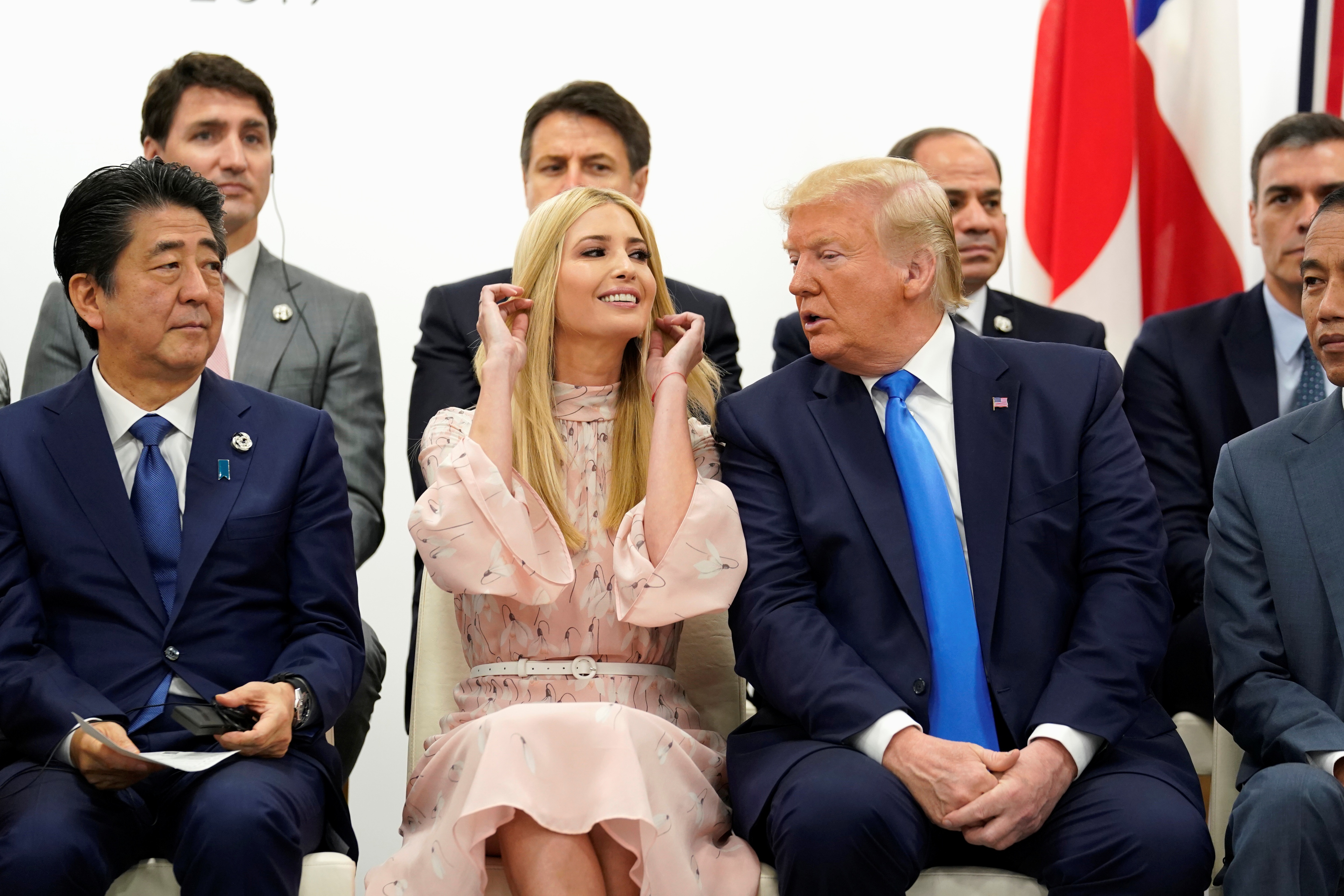 Ông Trump hứng chỉ trích vì để con gái thể hiện “quá đà” tại G20
