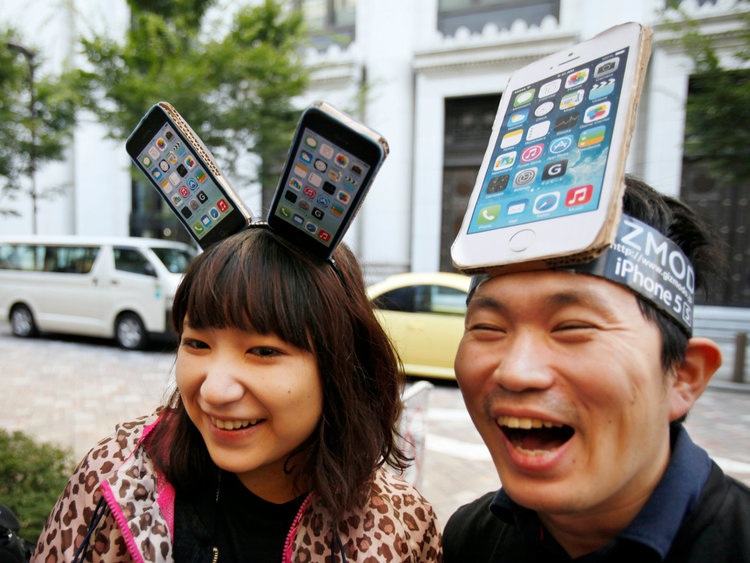 Samsung: Sẽ không ai còn sử dụng smartphone sau 5 năm nữa