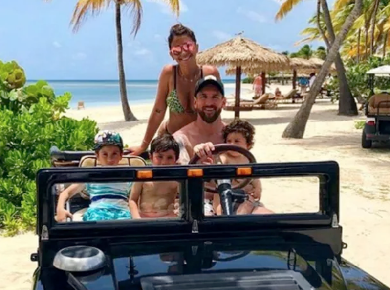 Cận cảnh kì nghỉ hè sang chảnh thượng hạng của Messi