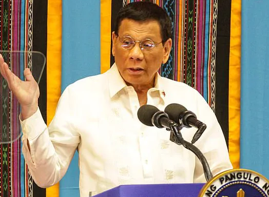 Ông Duterte nói cho tàu Trung Quốc đánh bắt ở biển Philippines để ngăn chiến tranh