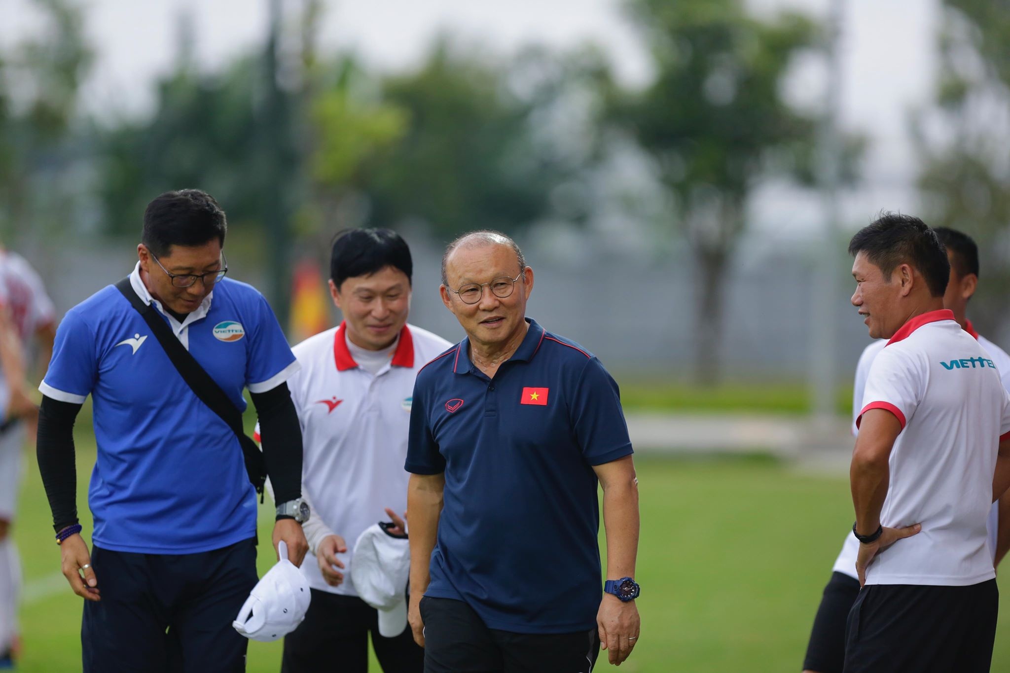 V-League đổi lịch, thầy Park có 10 ngày chuẩn bị trước trận đấu với Thái Lan