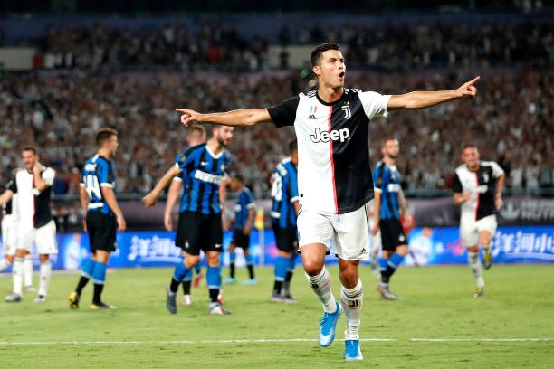 C.Ronaldo ghi bàn, De Ligt phản lưới, Juventus may mắn hạ Inter