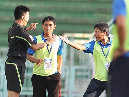 V-League dậy sóng sau phát biểu "xin - cho điểm" của HLV đội Khánh Hoà