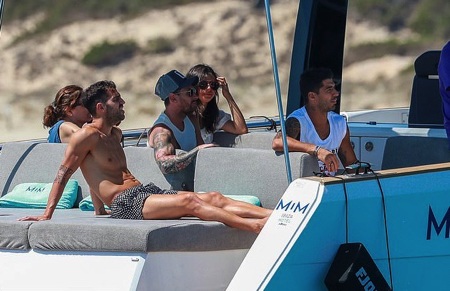 Messi chơi sang với chuyến nghỉ dưỡng trên siêu du thuyền