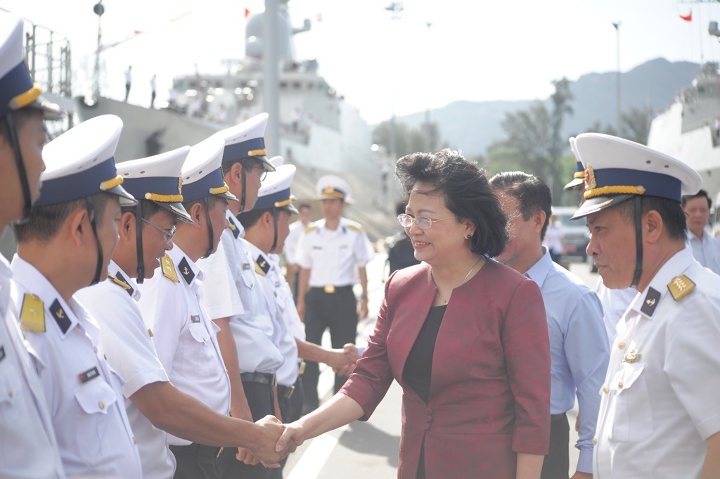 Phó Chủ tịch nước thăm cán bộ, chiến sĩ Vùng 4 Hải quân