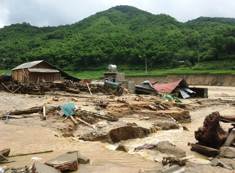 Lào đề nghị Việt Nam giúp tìm kiếm 7 người dân mất tích do mưa lũ