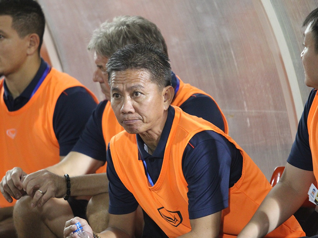 HLV Hoàng Anh Tuấn thất vọng sau trận hòa U18 Thái Lan