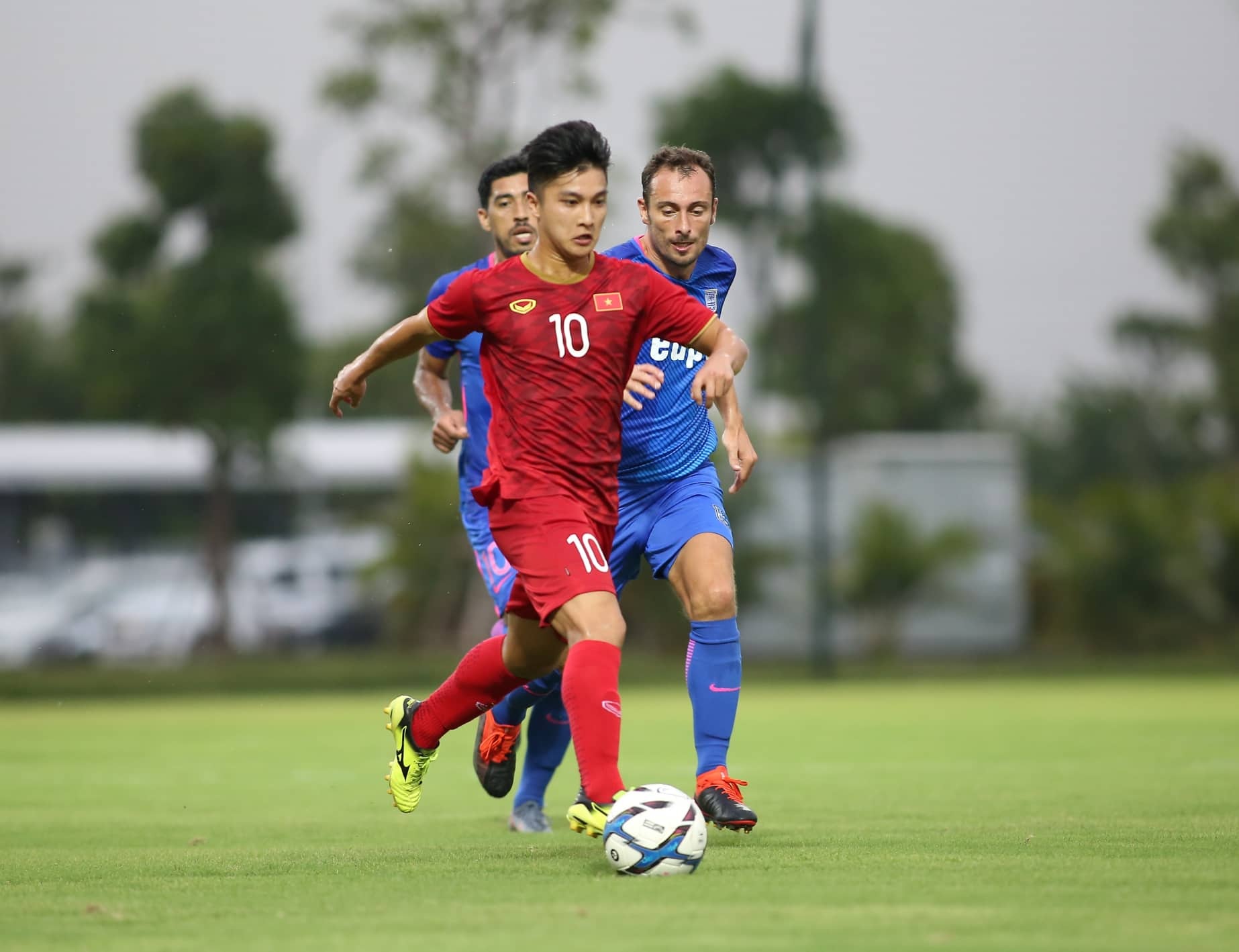 Martin Lo ghi bàn, U22 Việt Nam thắng dễ Kitchee