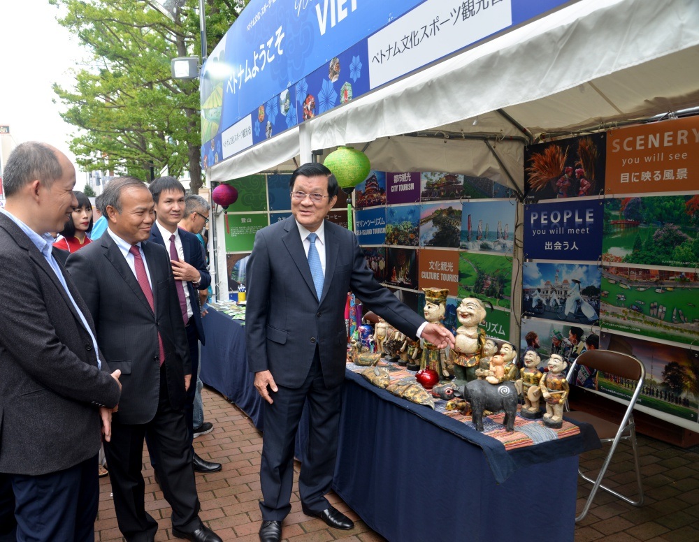Nguyên Chủ tịch nước Trương Tấn Sang dự Lễ hội Việt Nam tại Sapporo 2019