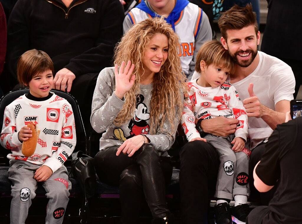 Nữ ca sĩ Shakira than thở “hơn một tháng chưa được gặp các con”