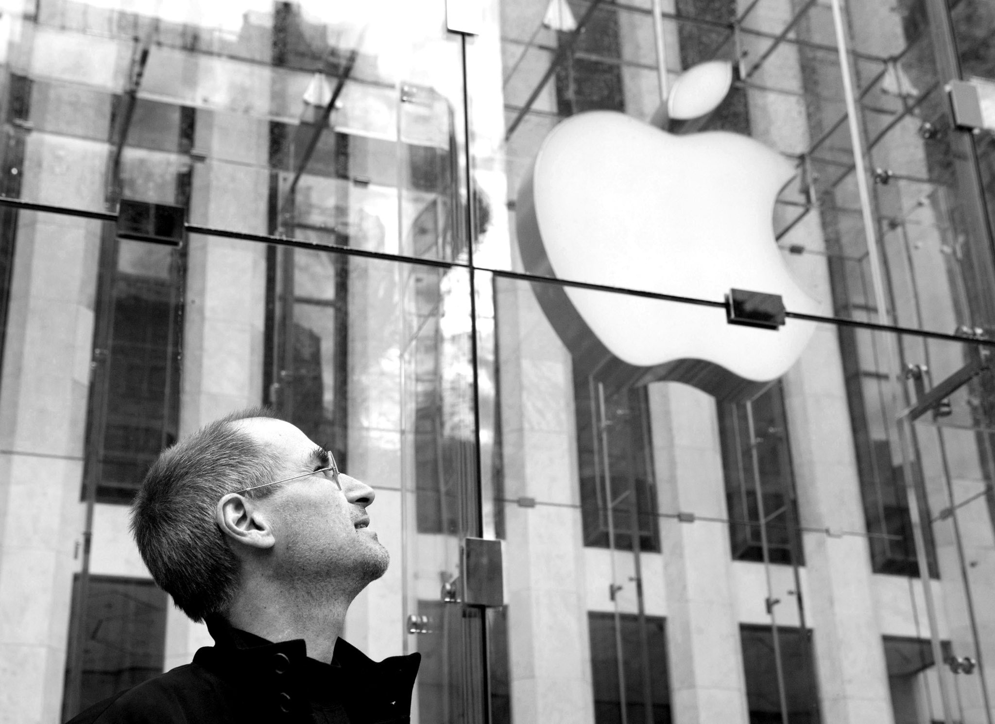 CEO Apple gửi lời tri ân “phù thủy” Steve Jobs nhân 8 năm ngày mất của ông
