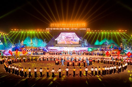 Ngày hội văn hóa dân tộc Thái lần thứ II tại tỉnh Điện Biên