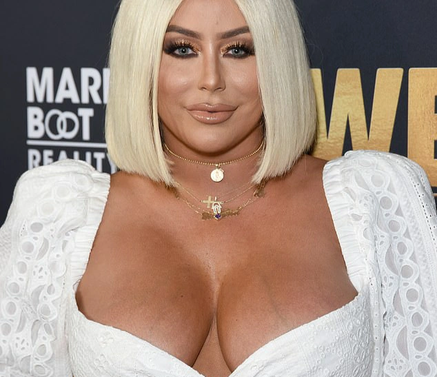 "Tôi không phẫu thuật thẩm mỹ"