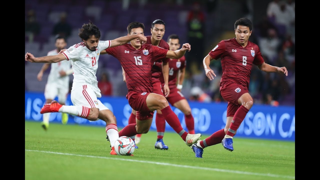 Thái Lan 0-0 UAE (hiệp 1): Quyết chiến giành ngôi đầu