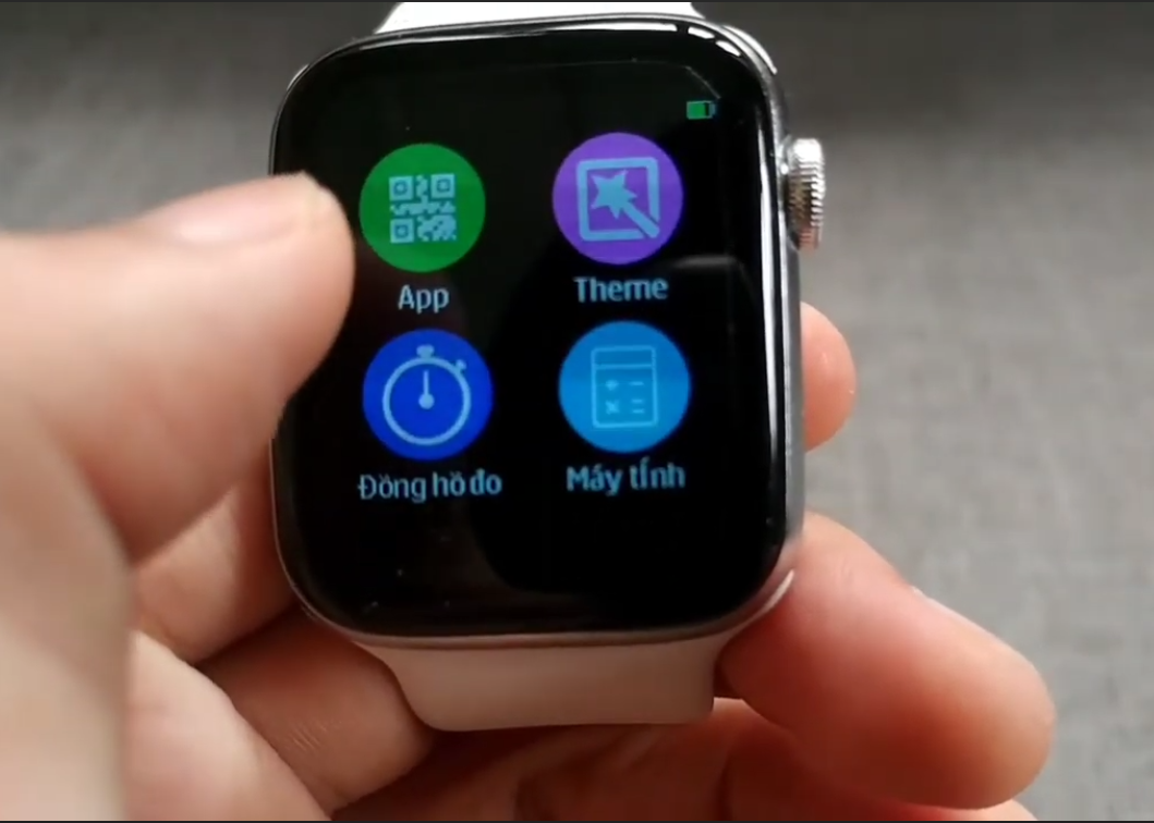 Đồng hồ "nhái" Apple Watch nhan nhản, giá chưa tới 500.000 đồng