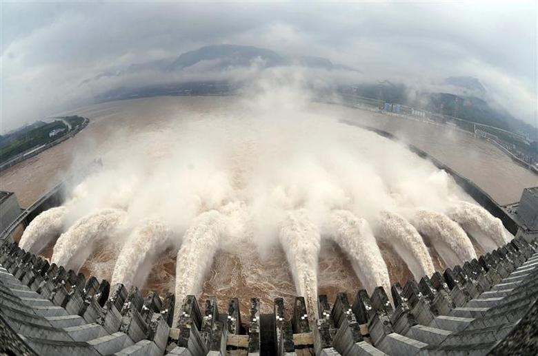 Trung Quốc gánh hệ lụy vì đập thủy điện lớn nhất thế giới