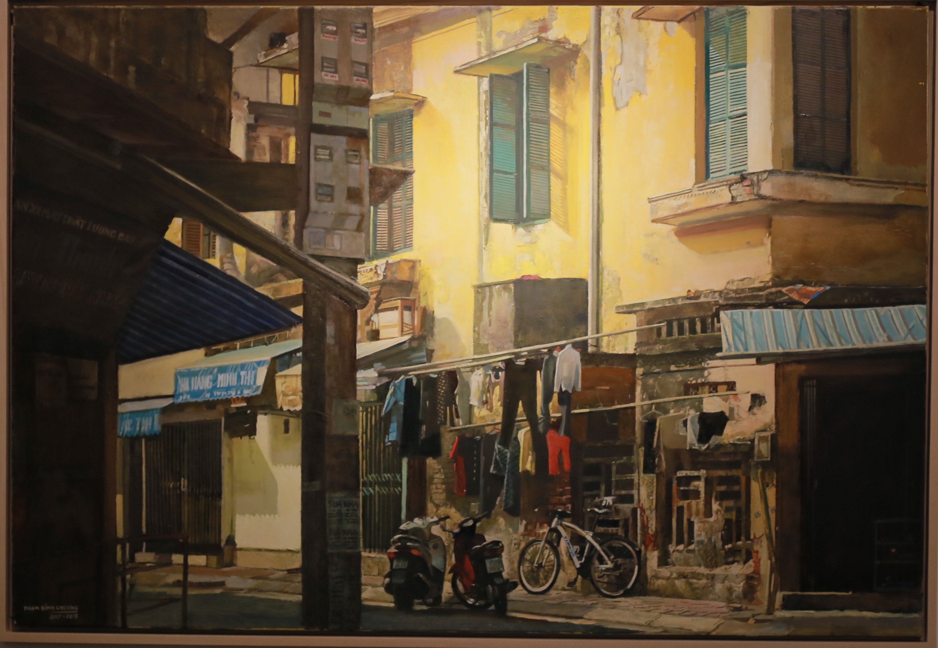 Hà Nội thanh bình qua những bức tranh "xuống phố" của Phạm Bình Chương