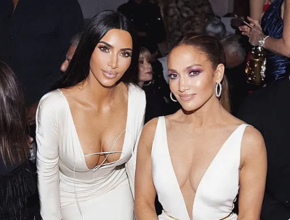Jennifer Lopez và Kim Kardashian ngày càng thân thiết