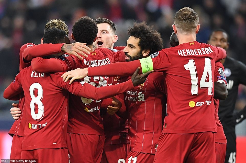 Ghi 2 bàn trong 2 phút, Liverpool giành vé vào knock-out Champions League