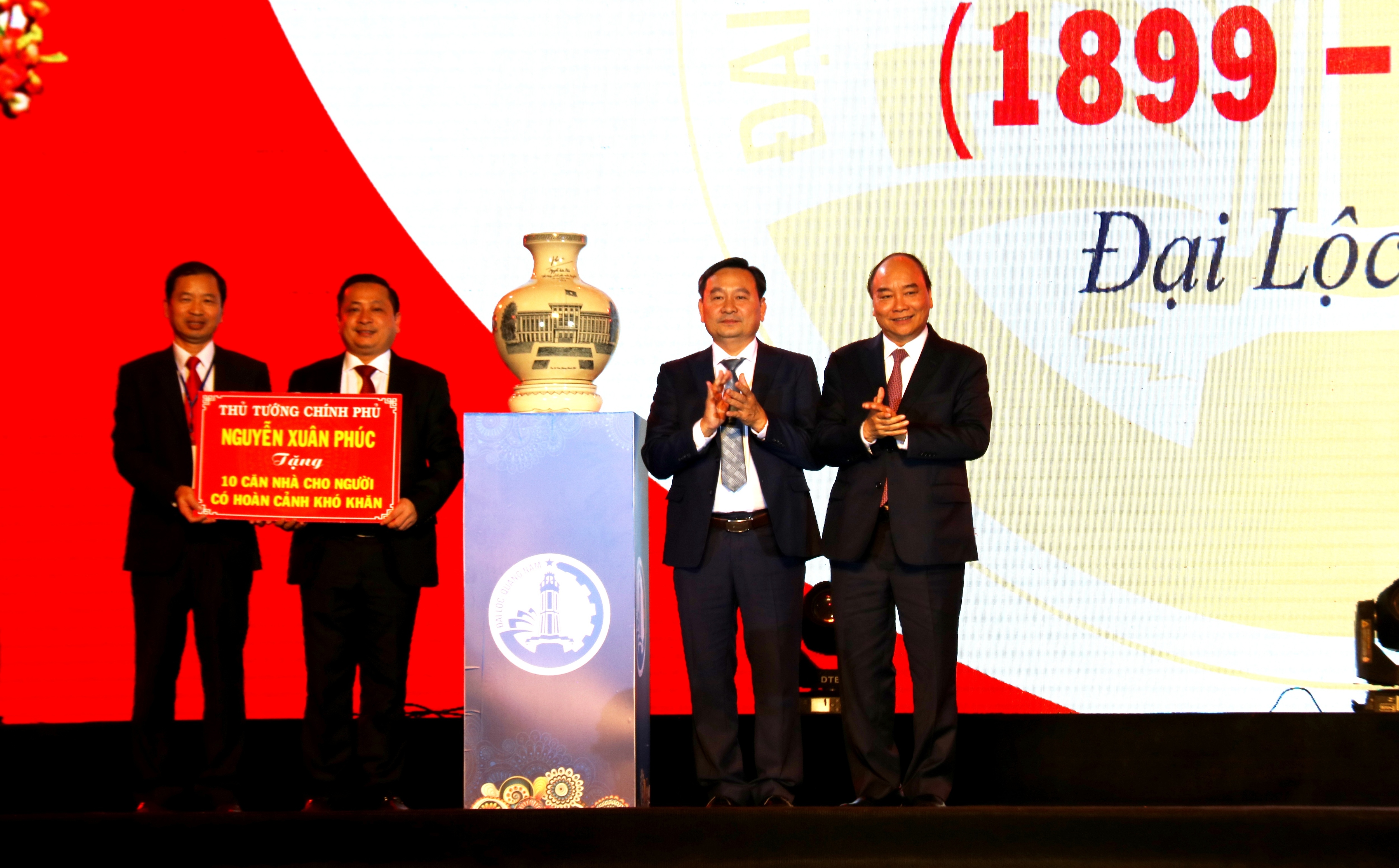 Thủ tướng Nguyễn Xuân Phúc dự kỷ niệm 120 năm thành lập huyện Đại Lộc