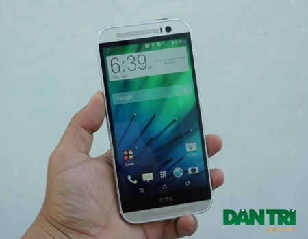 Đập hộp HTC One chính hãng đầu tiên tại Việt Nam