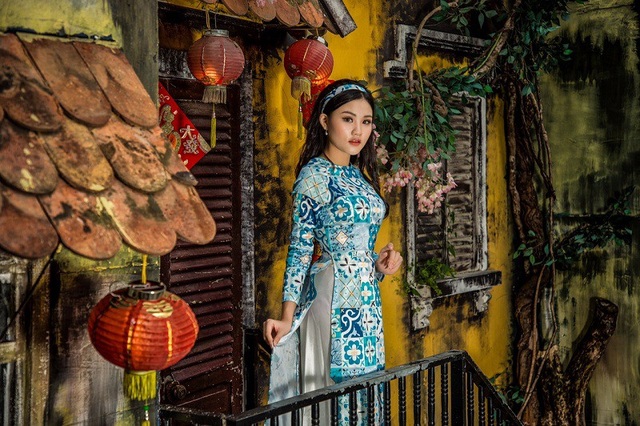 Top 9 Miss Teen hóa “cô Ba Sài Gòn” trong bộ ảnh đón Xuân - 7 Tuy mới là học sinh cấp 3 nhưng Hân cho biết em rất thích đi xa làm từ thiện, giúp đỡ những người có hoàn cảnh khó khăn.