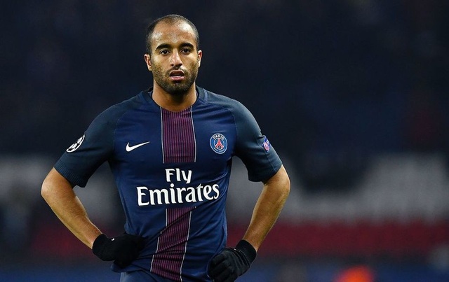 10 cầu thủ dưới 20 tuổi đắt giá nhất lịch sử bóng đá - 7 PSG đã vượt qua nhiều CLB lớn ở châu Âu để có được chữ ký của Lucas Moura. Thế nhưng, cầu thủ này không thể được mình ở sân Công viên các Hoàng tử. Mùa này, anh gần như là người thừa của CLB sau sự xuất hiện của Mbappe và Neymar.Tới tháng 1 vừa qua, Lucas Moura đã bị đẩy sang Tottenham.