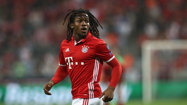 10 cầu thủ dưới 20 tuổi đắt giá nhất lịch sử bóng đá - 4 Tưởng chừng Bayern Munich đã vớ được món hời khi chiêu mộ Renato Sanches trước thềm Euro 2016. Thế nhưng, thực tế chứng minh điều ngược lại. Sau kỳ Euro 2016 cực kỳ thành công, Renato Sanchez đã cập bến Allianz Arena trong sự kỳ vọng lớn. Tuy nhiên, Sanches đã không thể cạnh tranh vị trí với các ngôi sao của Bayern Munich. Cầu thủ này được đem cho Swansea mượn ở mùa này với hy vọng cứu vãn sự nghiệp nhưng cũng không thành công.