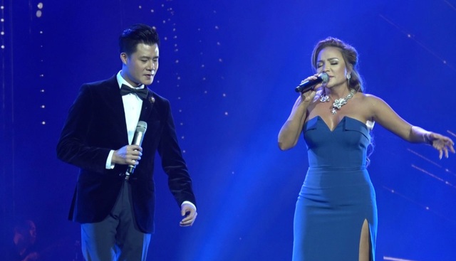 Bằng Kiều: “Nhiều người bảo tôi mù quáng khi yêu…” - 2 Quang Dũng- Thanh Hà cũng góp mặt trong chương trình ca ngợi tình yêu, tôn vinh phụ nữ này.