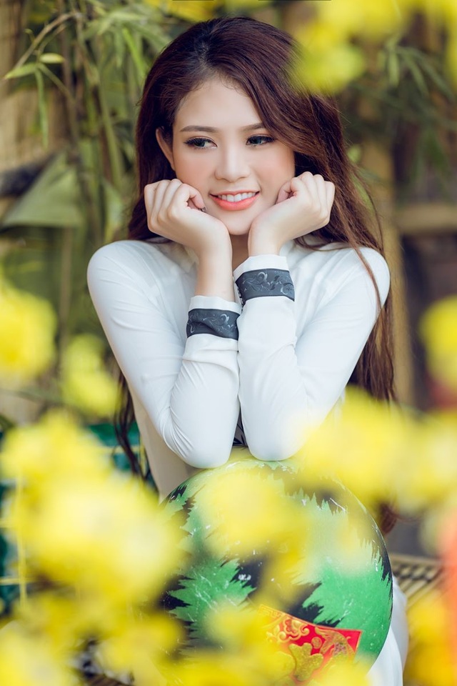 Thiếu nữ Gia Lai khoe sắc dưới nắng Xuân - 2 Thiếu nữ Gia Lai khoe sắc dưới nắng Xuân - 2