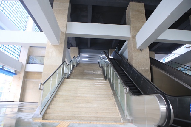 Bên trong nhà ga tàu điện Cát Linh - Hà Đông trước ngày vận hành - 3 Bên trong nhà ga tàu điện Cát Linh - Hà Đông trước ngày vận hành - 3