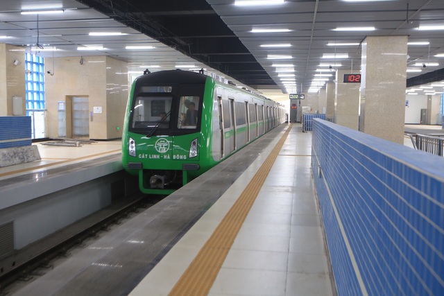 Bên trong nhà ga tàu điện Cát Linh - Hà Đông trước ngày vận hành - 8 Bên trong nhà ga tàu điện Cát Linh - Hà Đông trước ngày vận hành - 8