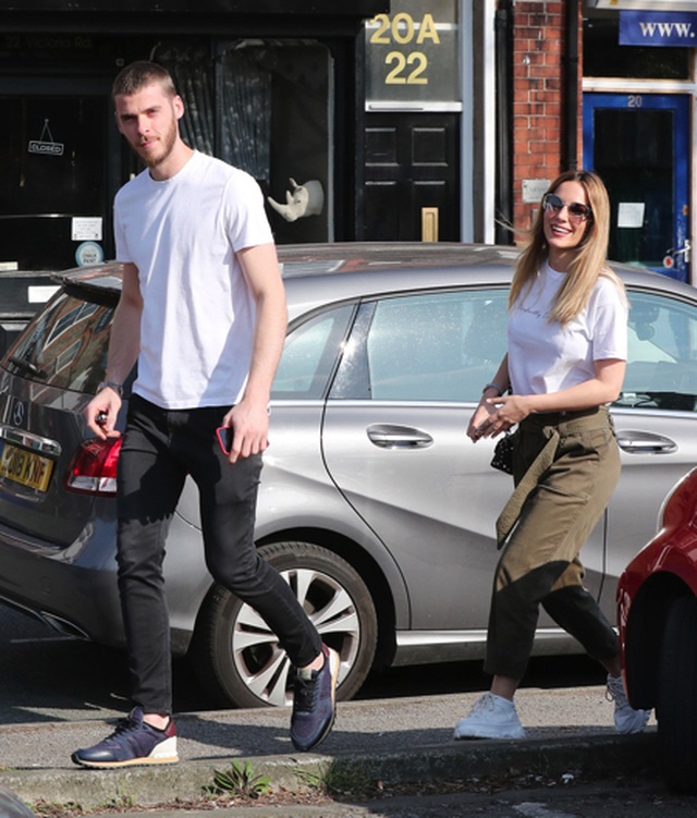De Gea vượt qua nỗi đau thua trận nhờ có vị hôn thê xinh đẹp - 2 De Gea vượt qua nỗi đau thua trận nhờ có vị hôn thê xinh đẹp - 2