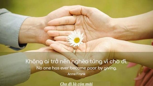 Thủy Tiên áp lực khi mỗi ngày nhận được hàng nghìn tin nhắn... xin tiền - 2 Thủy Tiên áp lực khi mỗi ngày nhận được hàng nghìn tin nhắn... xin tiền - 2